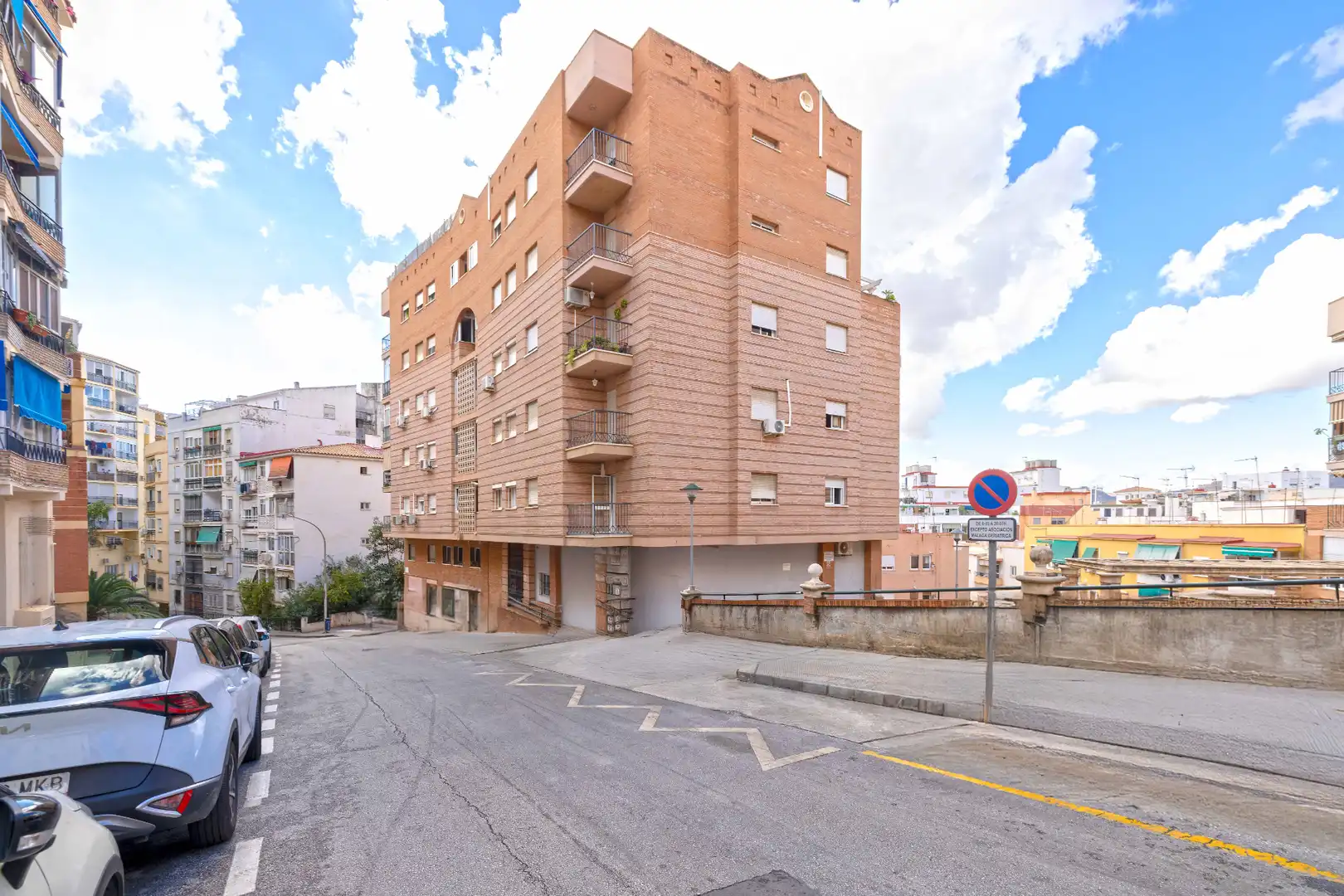 Außenansicht von Wohnungen zum Verkauf in Málaga mit Klimaanlage, Heizung und Internet