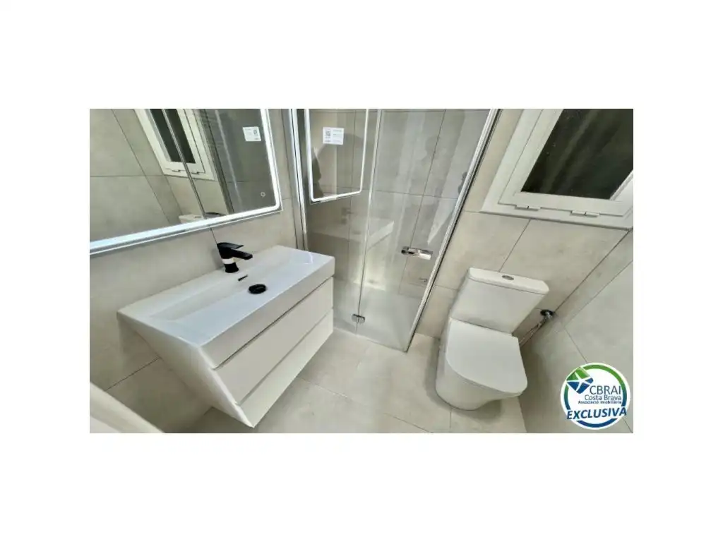Flat with lift for sale in Avenida De La Gola De L'Estany 55, imagen 5