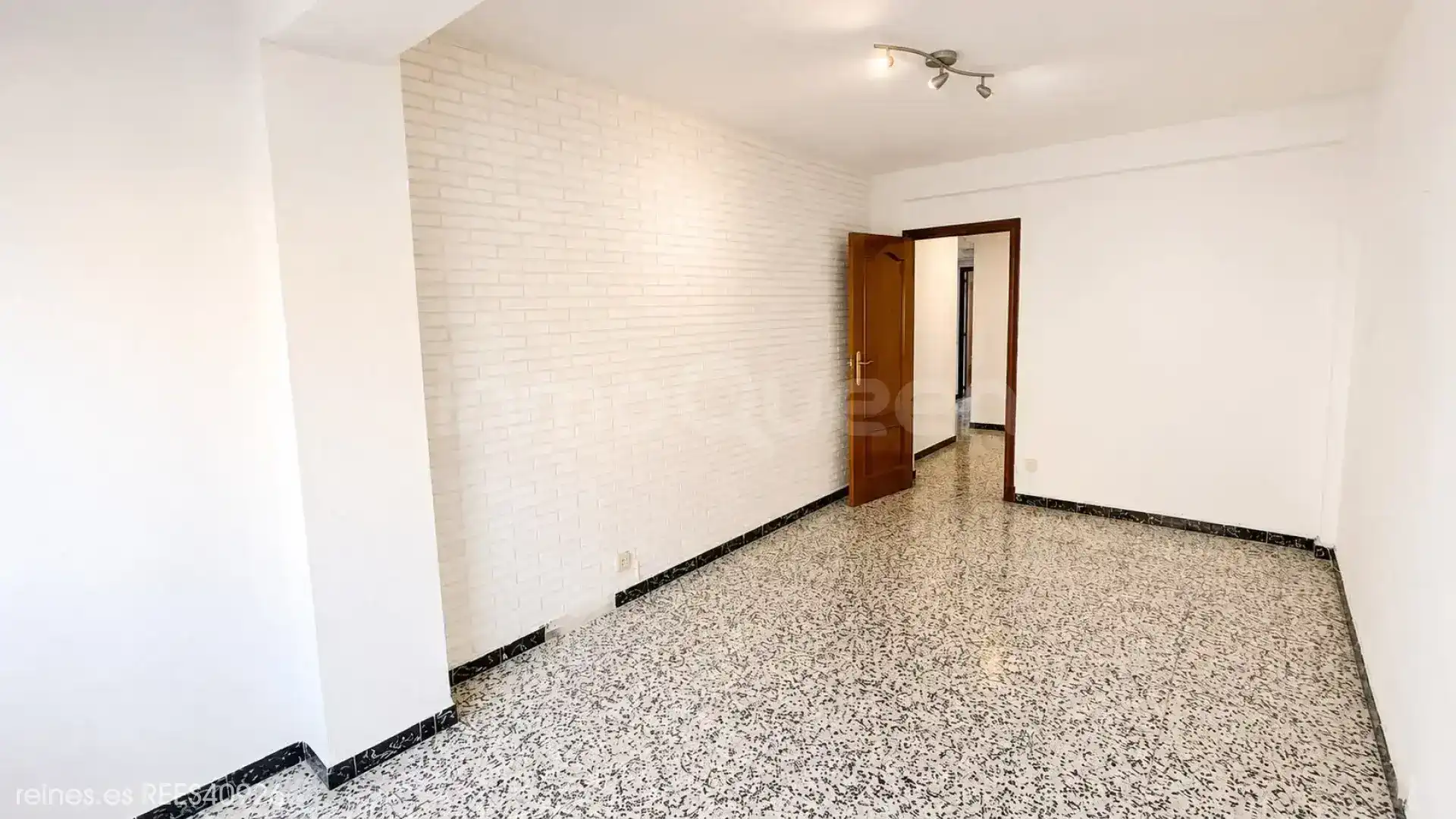 Living room of Flat for sale in Zaragoza  with Heating