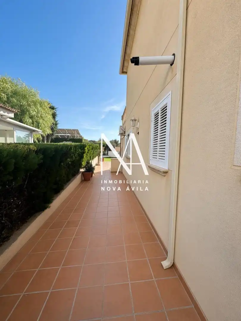Semi-detached house with pool for sale in Ses Palmeres, imagen 16