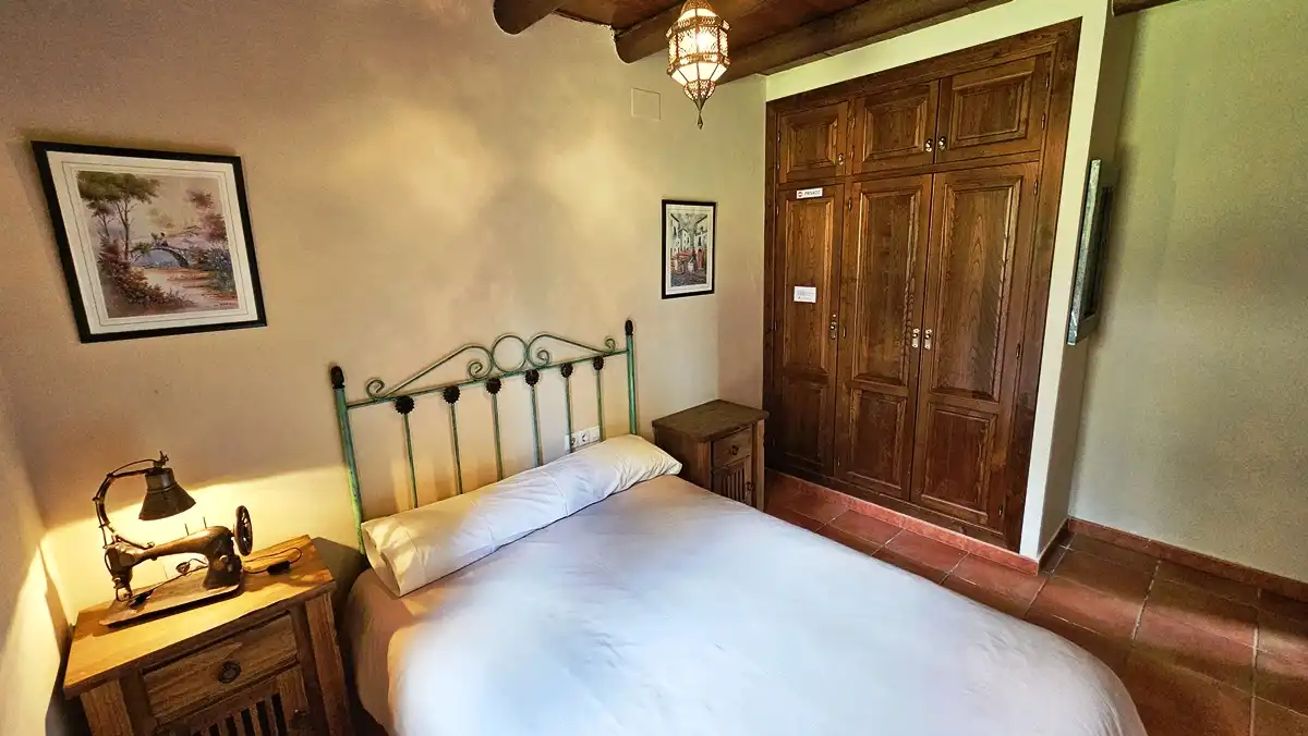 Habitación de Finca rústica en venta en Galaroza con Calefacción, Jardín privado y Terraza