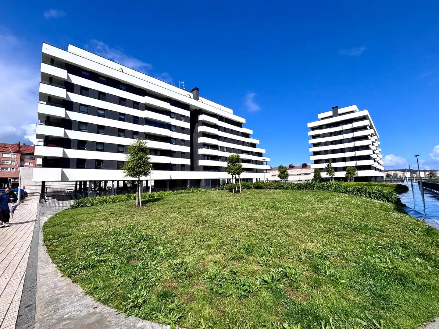 Exterior view of Flat for sale in Gijón   with Heating, Private garden and Parquet flooring