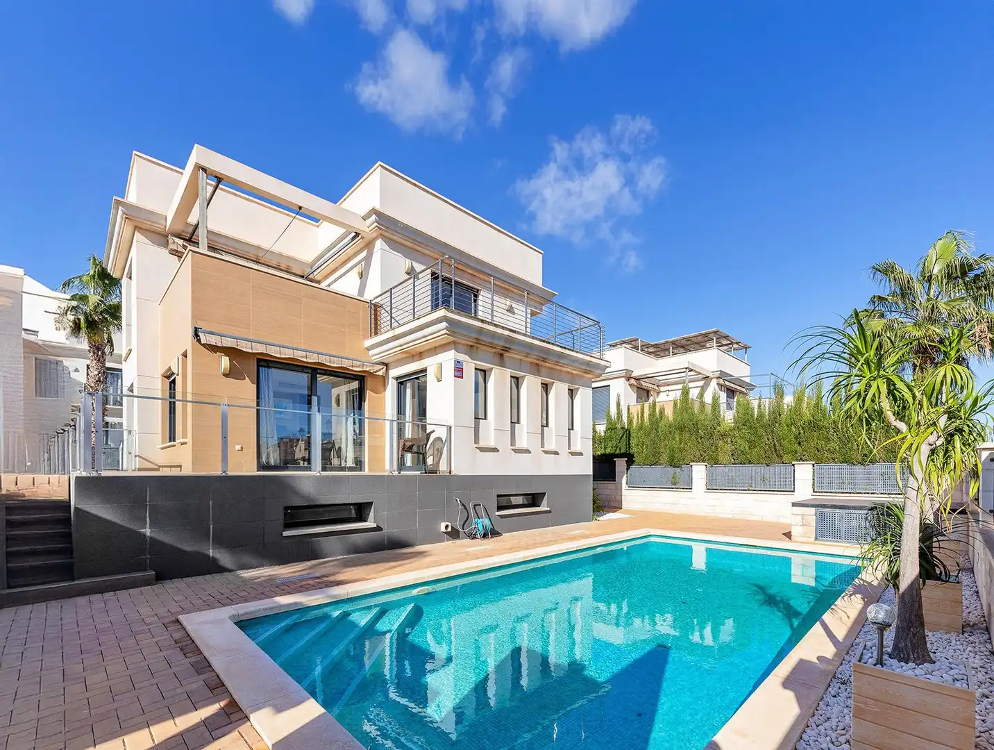 Swimming pool of Houses for sale in Orihuela  with Furnished