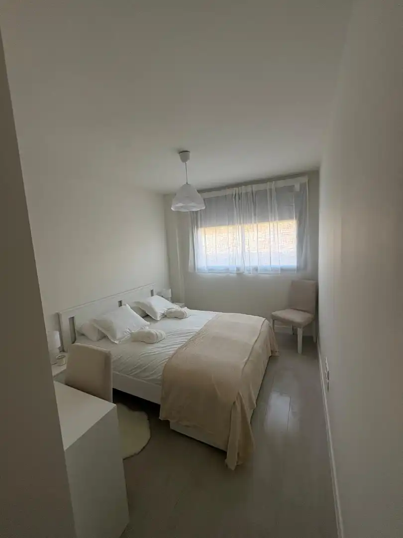 Habitación de Apartamento en venta en Estepona con Aire acondicionado, Calefacción y Terraza