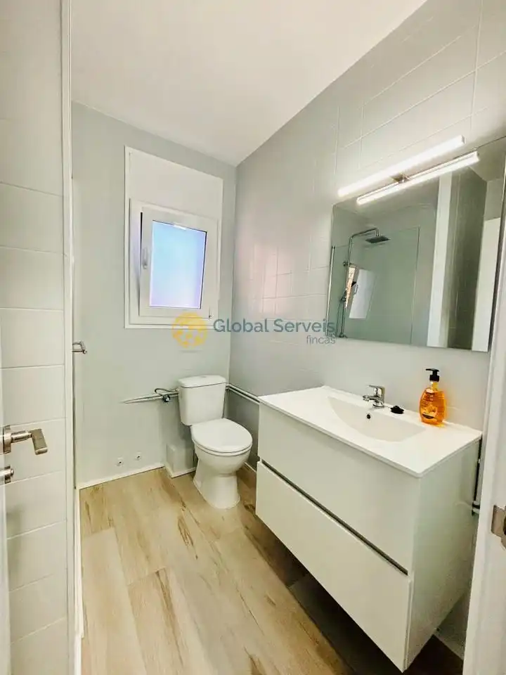 Baño de Planta baja para compartir en Abrera, Barcelona