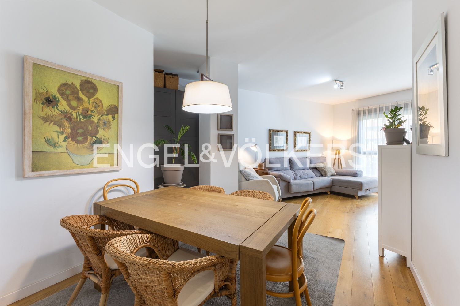 Living room of Apartment for sale in  Valencia Capital  with Air Conditioner, Heating and Parquet flooring
