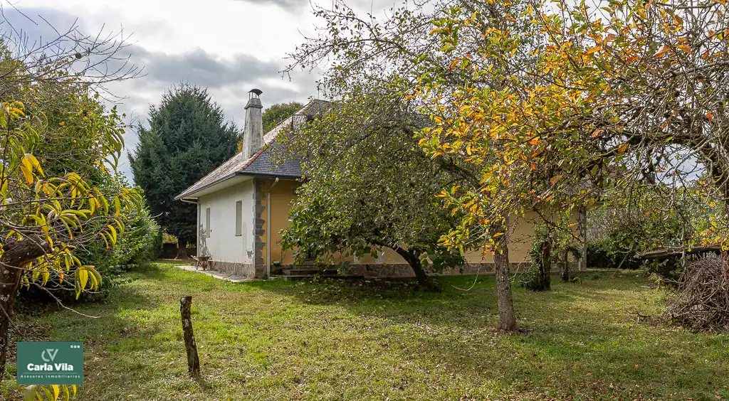 Vista exterior de Casa o chalet en venta en Lugo con Calefacción, Jardín privado y Parquet
