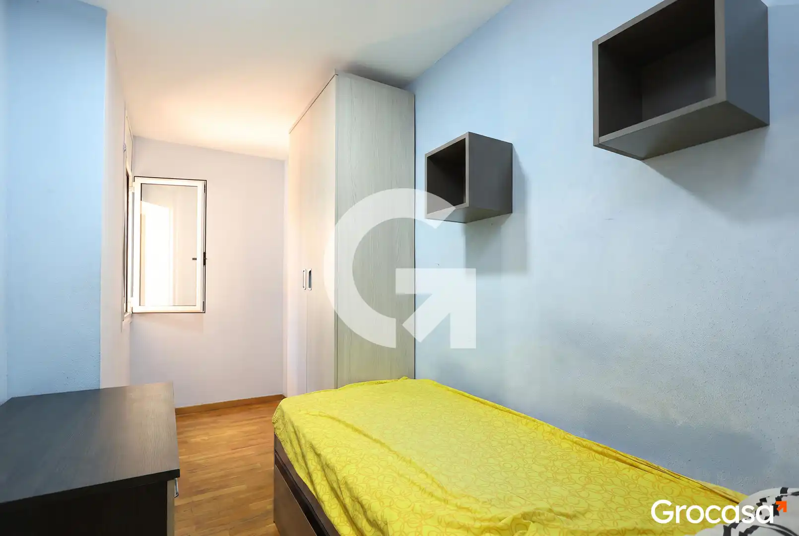 Dormitori de Pis en venda en L'Hospitalet de Llobregat amb Aire condicionat, Calefacció i Terrassa
