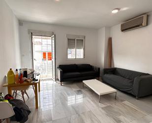 Living room of Flat for sale in  Sevilla Capital  with Air Conditioner and Terrace