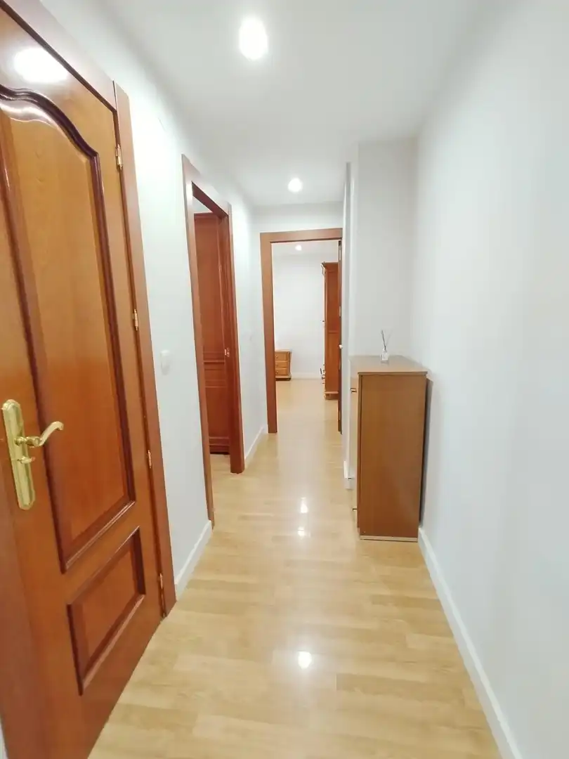 Flat for rent in Granada  with Air Conditioner, Heating and Furnished