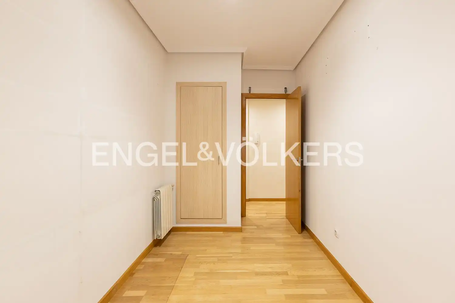 Piso en venta en Valencia con Aire acondicionado, Calefacción y Balcón