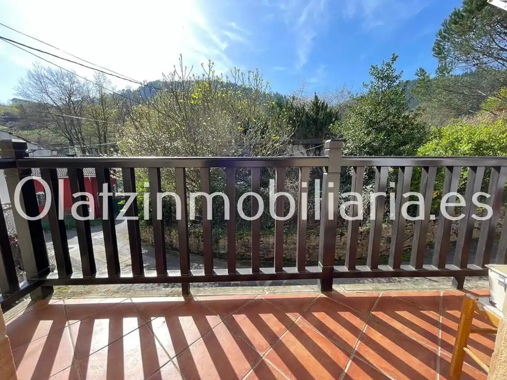 Jardín de Casa o chalet en venta en Zalla  con Calefacción, Terraza y Trastero