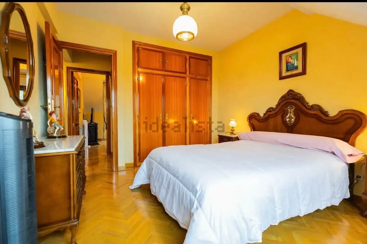 Dormitori de Casa o xalet de lloguer en Becerril de la Sierra amb Aire condicionat, Calefacció i Jardí privat