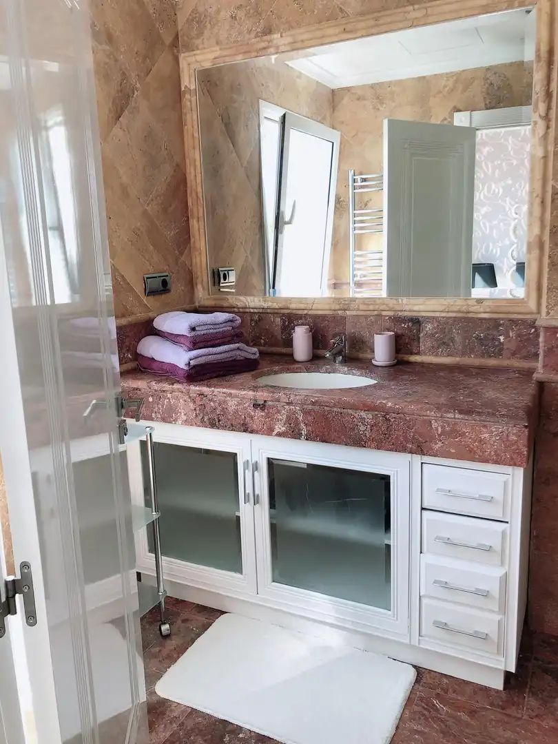 Bathroom of Duplexes for rent in Marbella  with Air Conditioner, Terrace and Swimming Pool