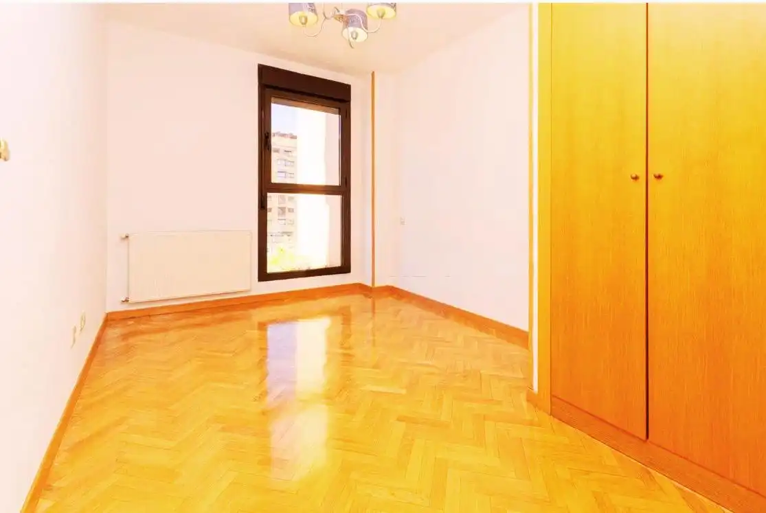 Habitación de Piso en venta en Madrid con Aire acondicionado, Calefacción y Trastero