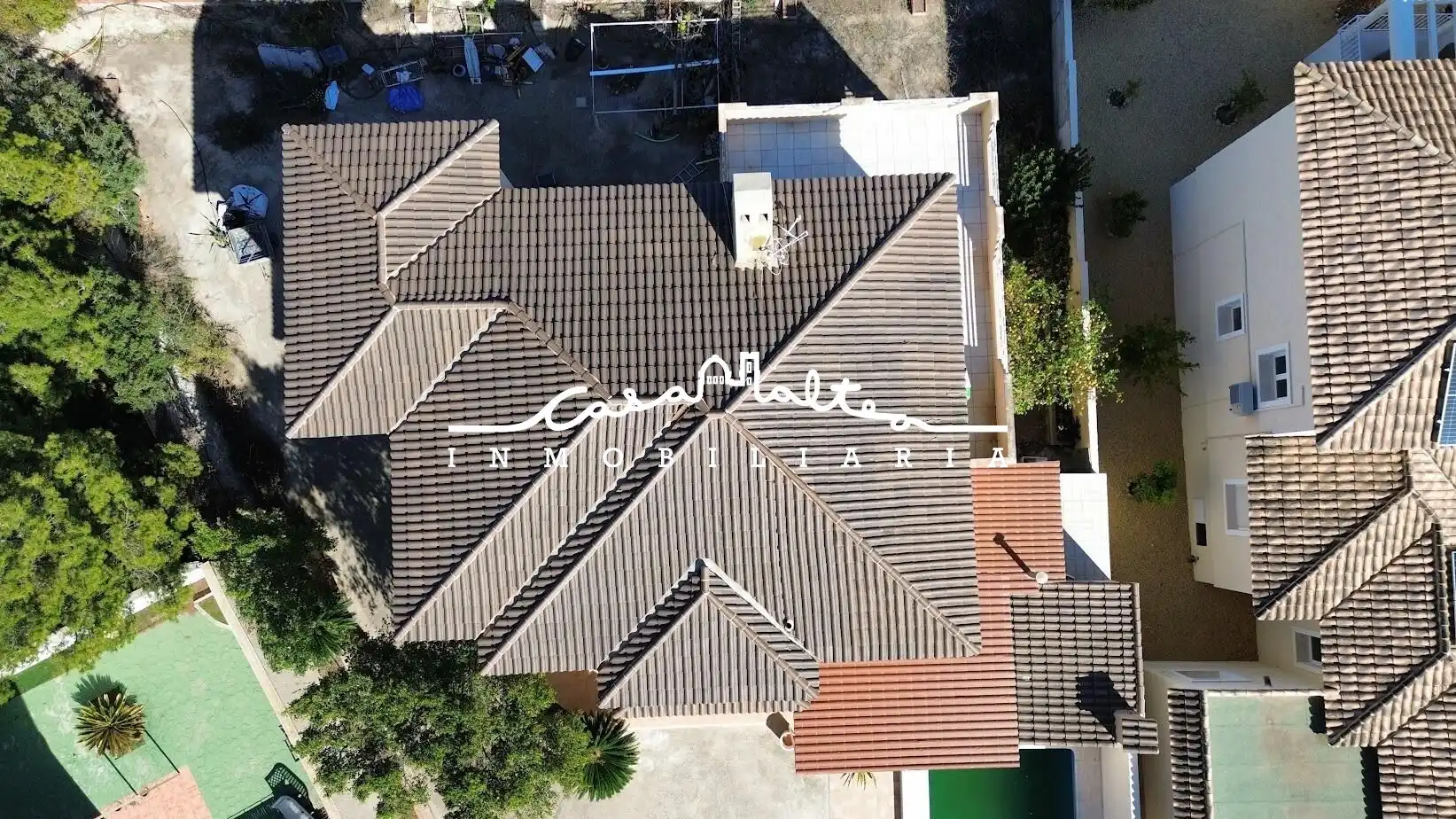 Exterior view of Houses for sale in L'Alfàs del Pi  with Private garden, Terrace and Swimming Pool