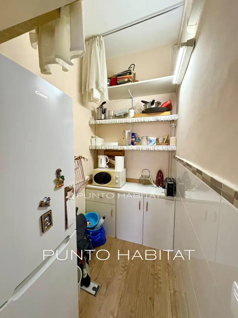 Kitchen of Flat for sale in Barcelona  with Air Conditioner, Heating and Parquet flooring