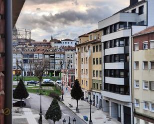 Exterior view of Flat to rent in Oviedo 