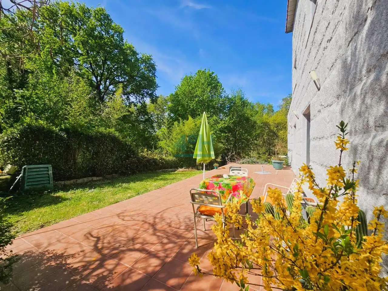 Jardí de Casa o xalet en venda en Nogueira de Ramuín amb Calefacció, Jardí privat i Terrassa