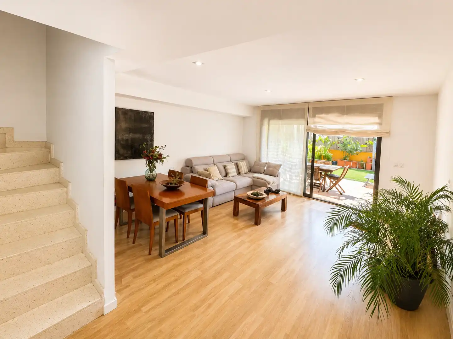 Living room of Detached homes for sale in Castellar del Vallès  with Air Conditioner, Heating and Parquet flooring