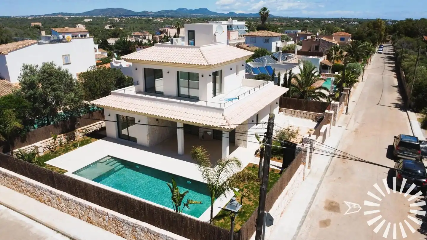 House with pool for sale in Cala Llombards, imagen 4