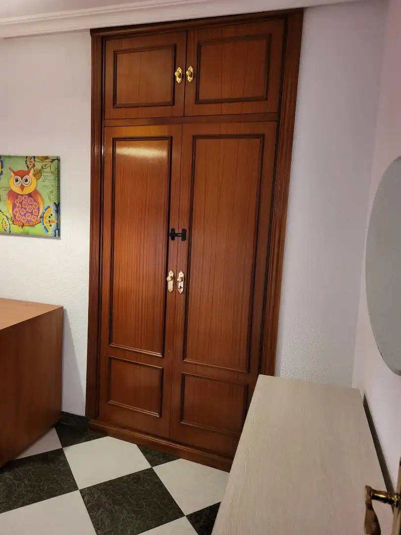 Dormitori de Pis de lloguer en Badajoz amb Moblat i Rentadora