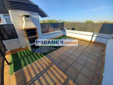 Triplex con ascensore in vendita a El Olivar - La Magdalena