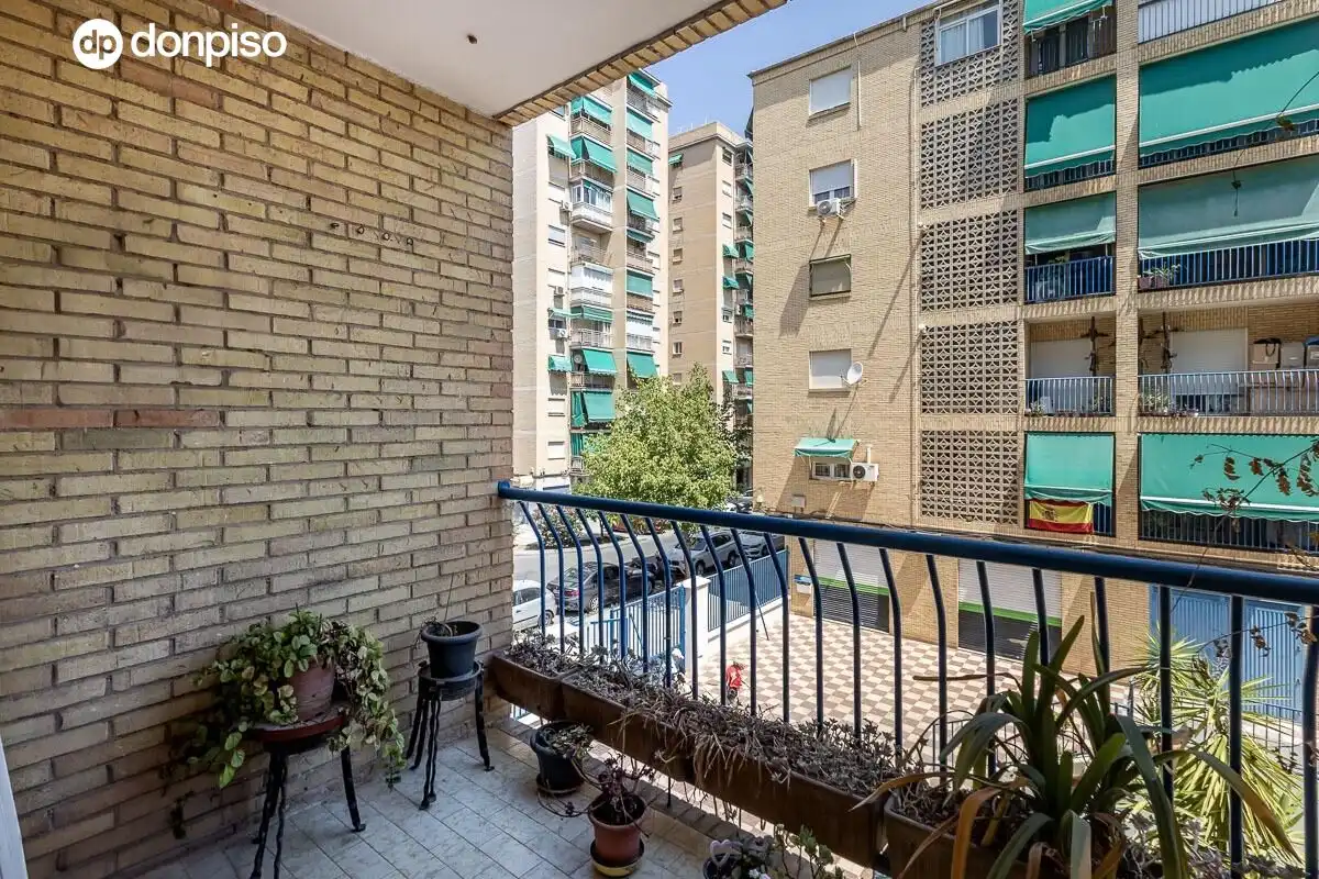 Balcony of Flat for sale in Granada  with Heating and Terrace