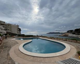 Piscina de Apartament de lloguer en Calvià amb Aire condicionat, Piscina i Moblat