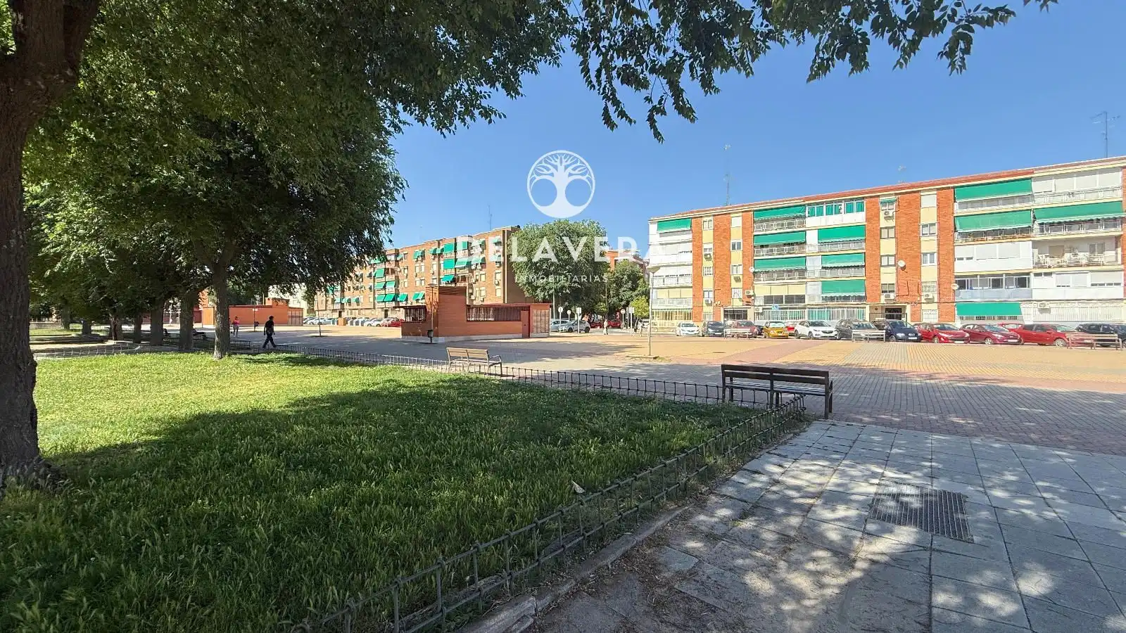 Vista exterior de Pis en venda en Parla amb Aire condicionat, Calefacció i Terrassa