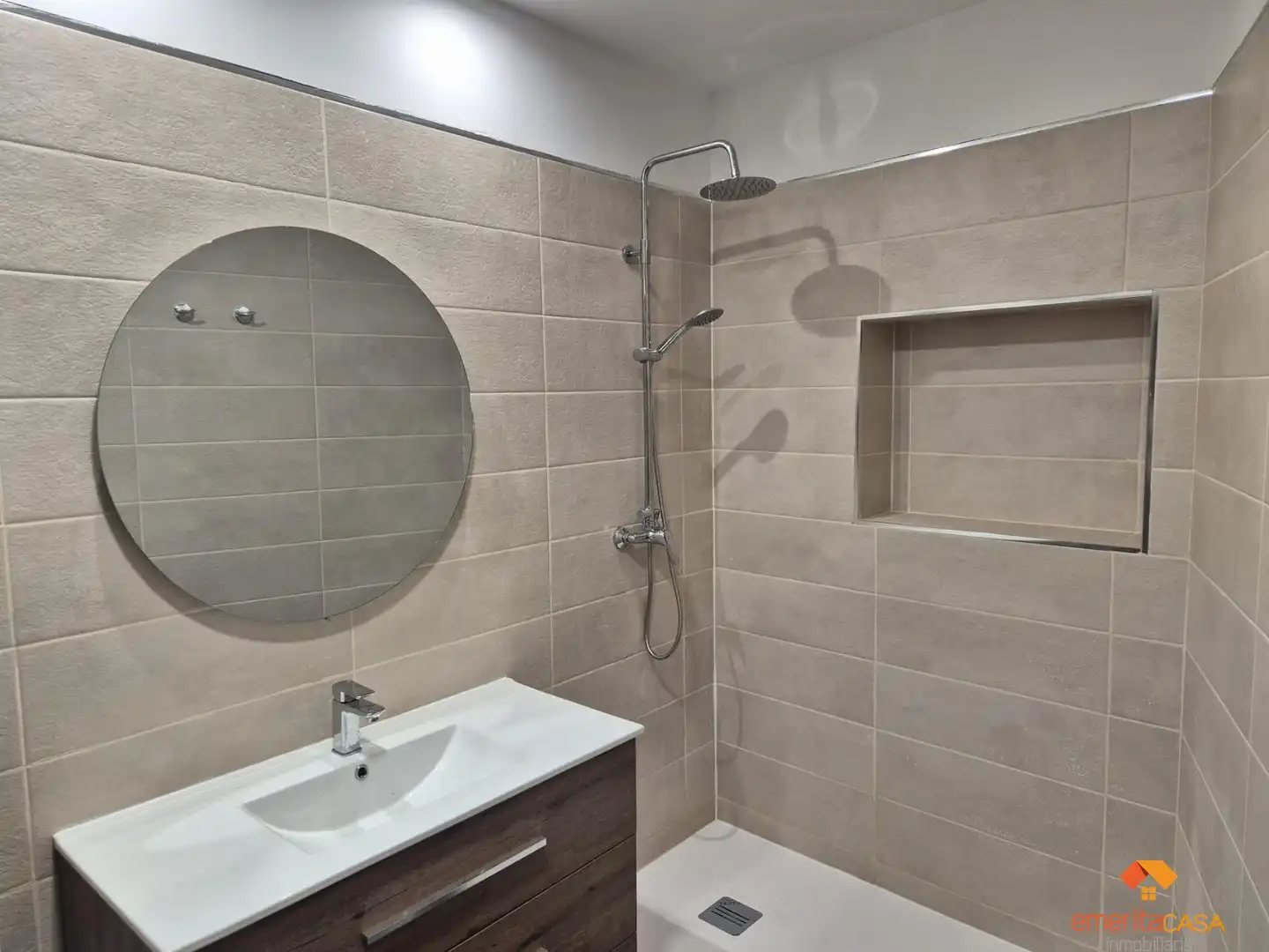Bany de Apartament en venda en Cáceres amb Aire condicionat i Balcó