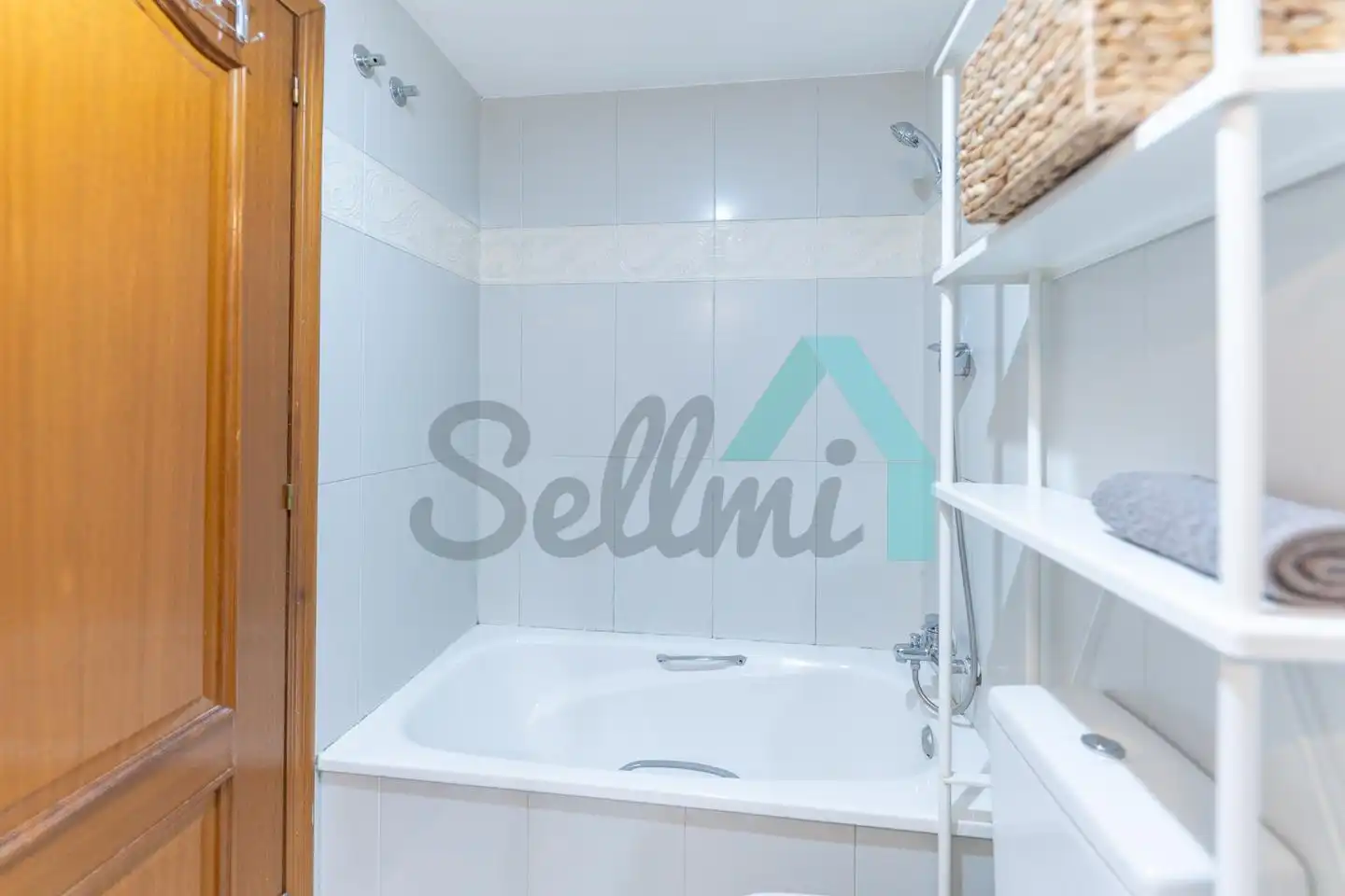 Flat for rent in Calle Luis Braille, Milán - Pumarín