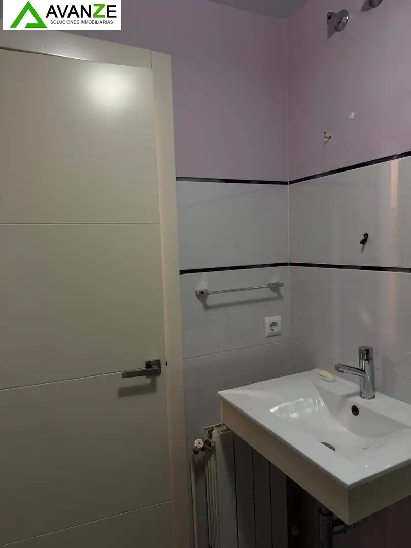 Bathroom of Flat for sale in Mérida  with Air Conditioner and Heating