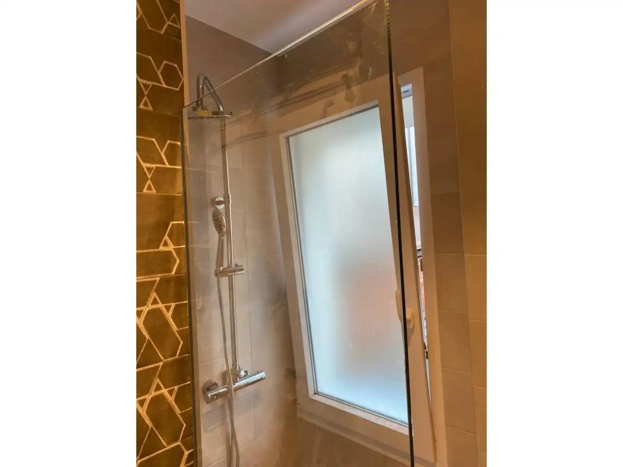 Badezimmer von Wohnung zum Verkauf in Burgos mit Heizung und Abstellraum