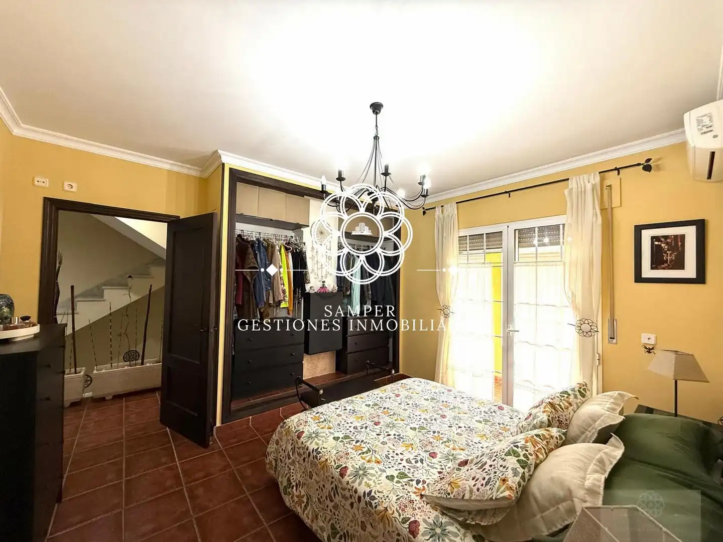 Casa adosada en venda en El Puerto de Santa María amb Traster