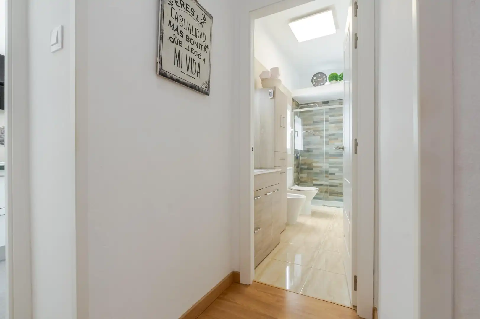 Badezimmer von Wohnung zum Verkauf in Las Palmas de Gran Canaria mit Parkett, Abstellraum und Möbliert