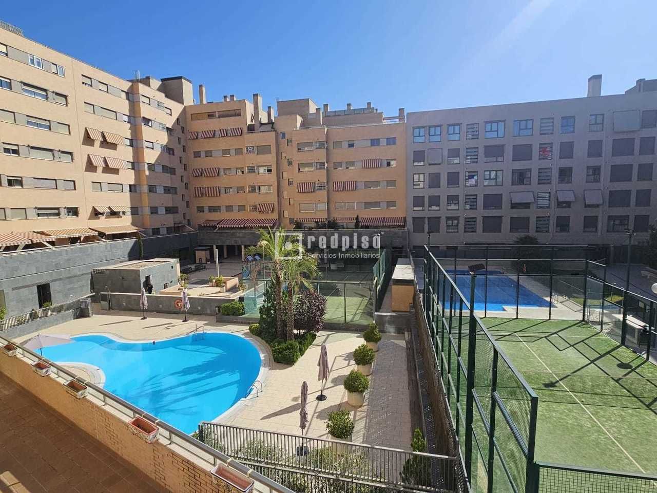 Swimming pool of Flat for sale in  Madrid Capital  with Air Conditioner, Heating and Storage room