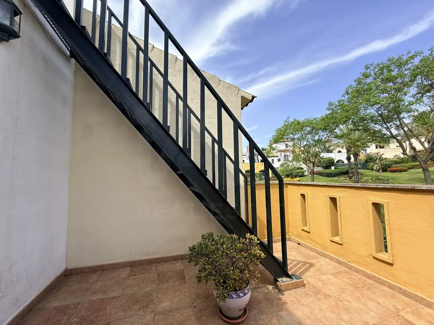 Semi-detached house with pool for sale in Costa Esuri, imagen 24