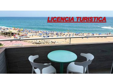 Piso con balcón en venta en Avenida Josep Tarradellas i Joan