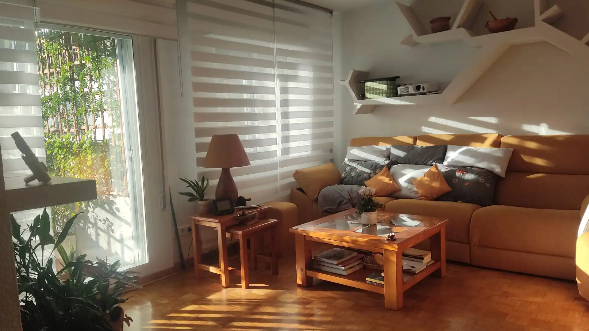 Wohnzimmer von Wohnung zum Verkauf in Móstoles mit Klimaanlage, Heizung und Privatgarten