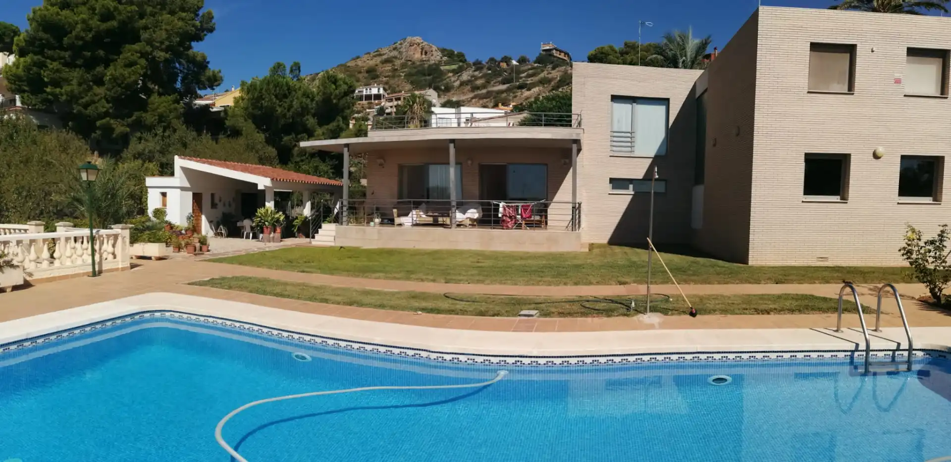 Piscina de Casa o chalet en venta en Castellón de la Plana / Castelló de la Plana con Calefacción, Jardín privado y Terraza