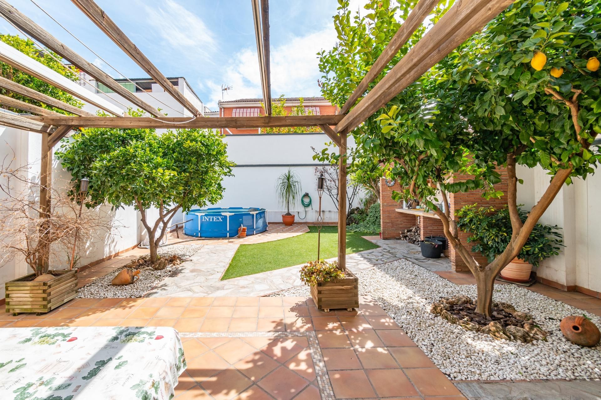 Terrace of Single-family semi-detached for sale in  Granada Capital  with Heating and Balcony