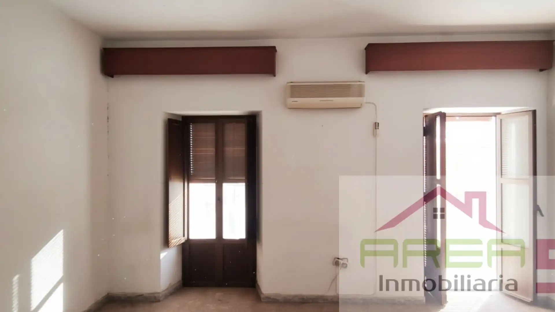 Piso en venta en Los Santos de Maimona con Aire acondicionado y Balcón