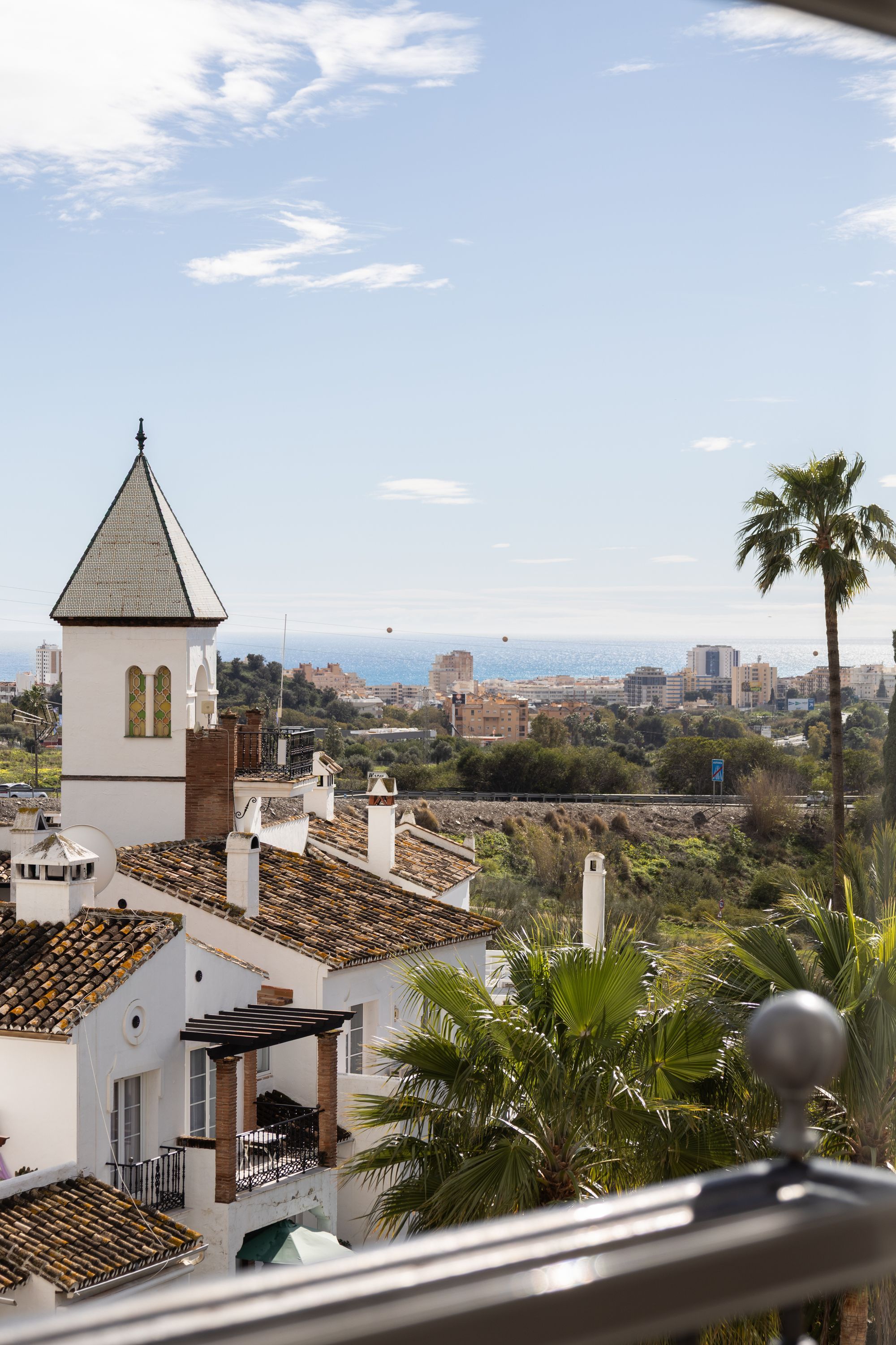 Außenansicht von Dachboden zum Verkauf in Mijas mit Terrasse und Balkon