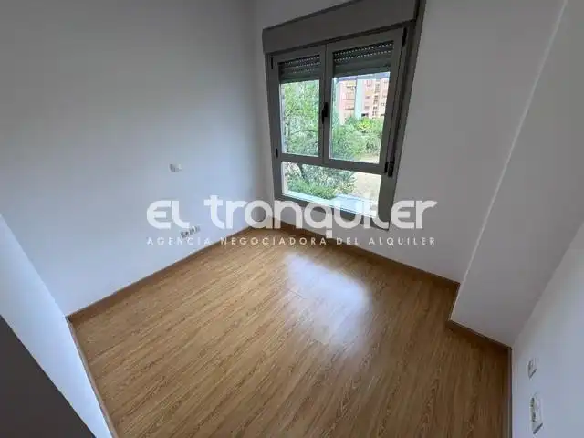 Schlafzimmer von Wohnung zur Miete in Las Rozas de Madrid mit Klimaanlage, Abstellraum und Waschmaschine