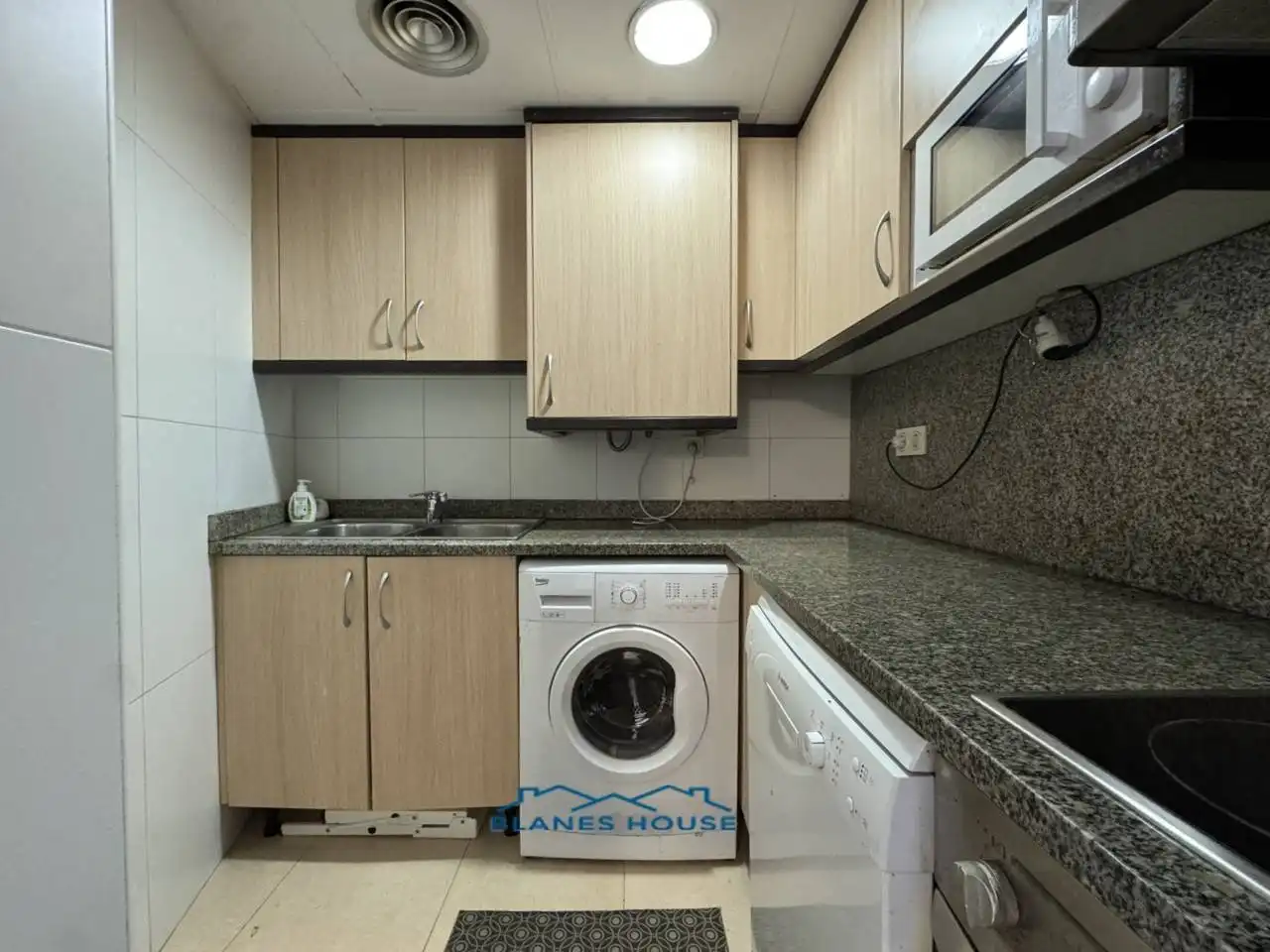 Kitchen of Flat for sale in Blanes  with Air Conditioner, Heating and Parquet flooring