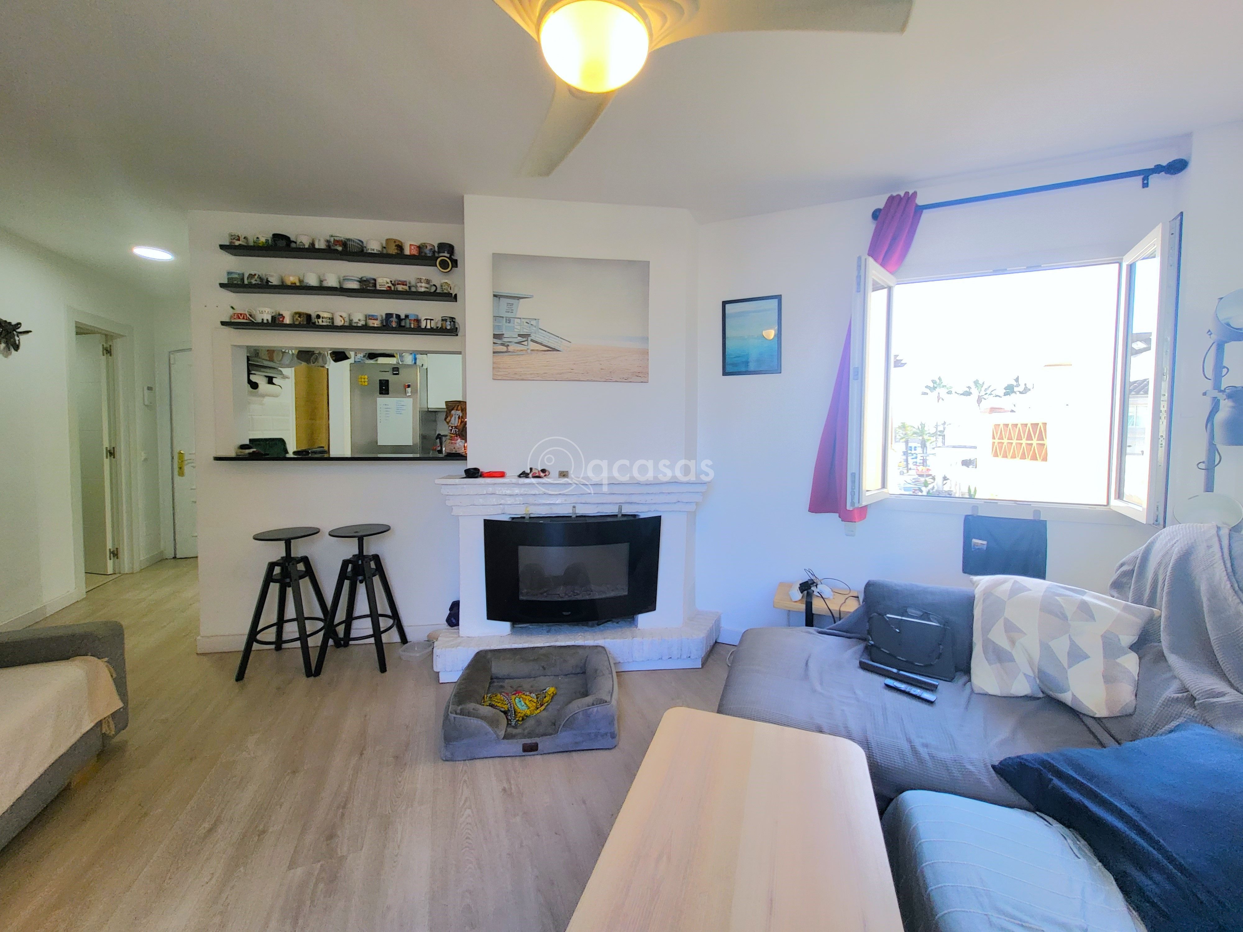 Sala d'estar de Apartament en venda en Benalmádena amb Aire condicionat, Calefacció i Terrassa