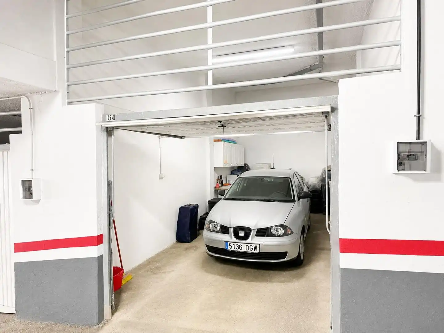 Parkplatz von Wohnungen zum Verkauf in Arona mit Privatgarten, Terrasse und Möbliert