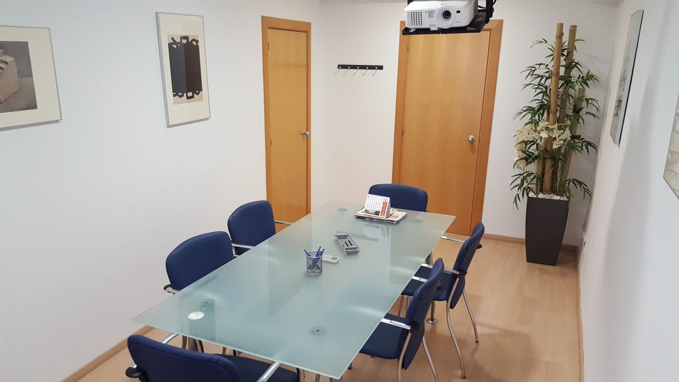 Office for sale in Reus  with Air Conditioner and Heating