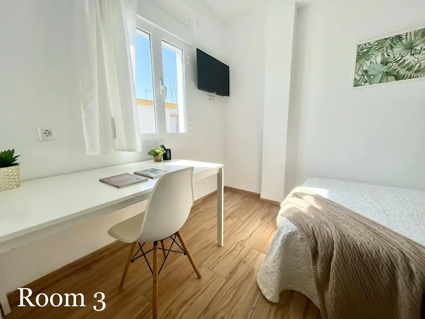 Habitación de Piso para compartir en Sevilla con Amueblado, Lavadora y TV
